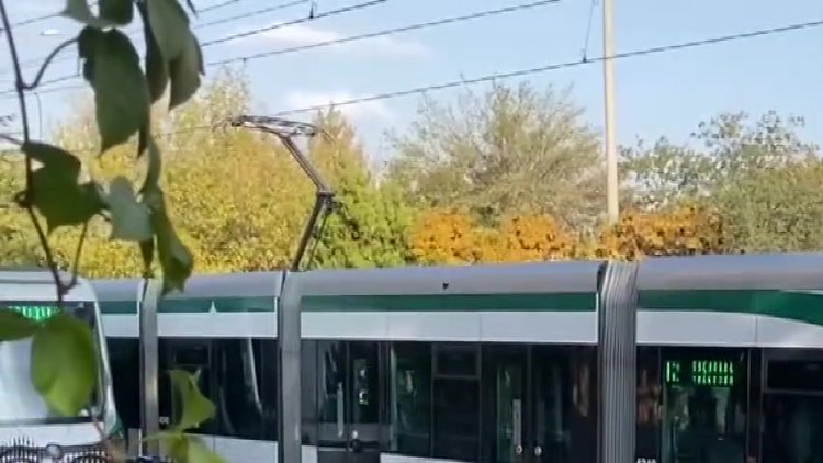 Tramvay durağında feci ölüm!