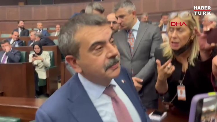 Milli Eğitim Bakanı Tekin'den ara tatillerle ilgili açıklama