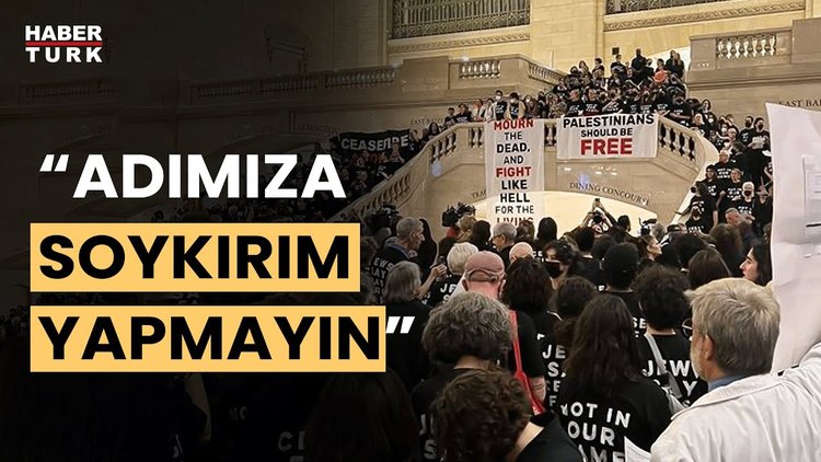 Amerikalı Yahudiler, İsrail'e tepki için New York garını işgal etti