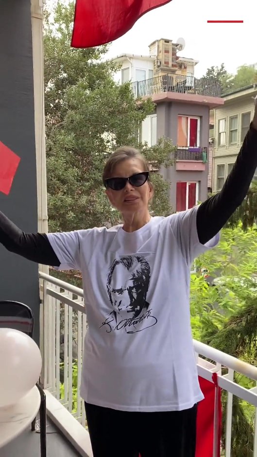 Filiz Akın'dan Cumhuriyet mesajı