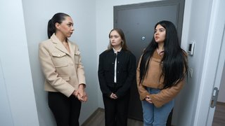 Taşkın ailesi, İrem'in gösterdiği evi gezdi.