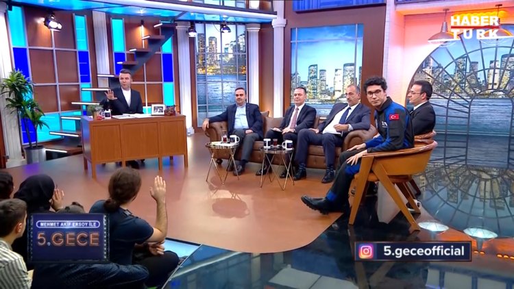 Mehmet Akif Ersoy ile 5. Gece - 29 Aralık 2023 (Mehmet Fatih Kacır, Yusuf Kıraç, Prof. Dr. Arif Karabeyoğlu, Tuva Cihangir Atasever ve Alper Gezeravcı)