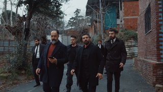 Rauf ve Baykal silahların peşinde!