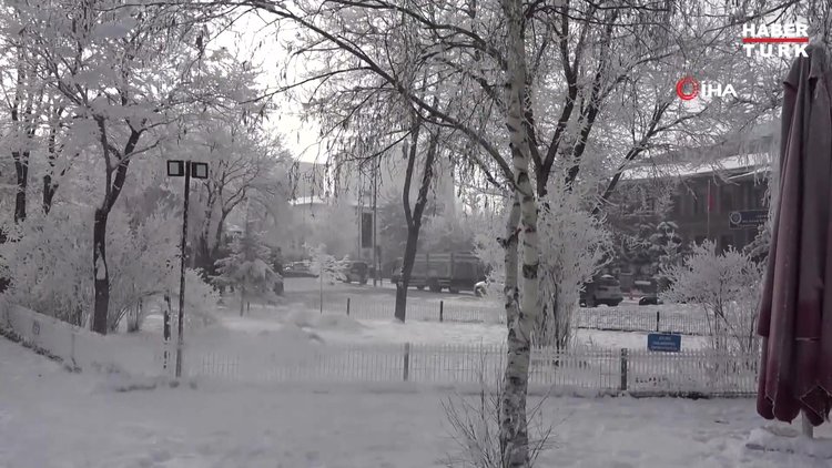 Ardahan'da Sibirya soğukları: Araçlar çalışmadı