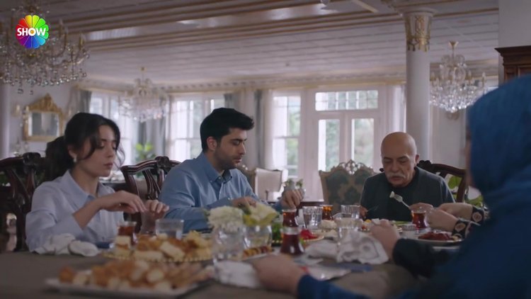 Zirve 'Kızılcık Şerbeti'nin