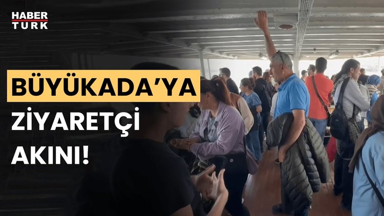 Büyükada&#039;da bayram yoğunluğu: Vapurda ayakta yolculuk yaptılar