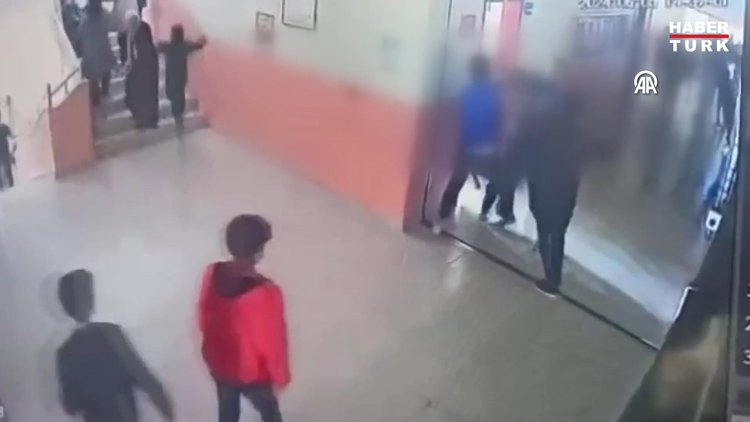 Çorum'da okul müdürü, öğrenci velisi ve bir yakını tarafından darbedildi