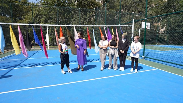 Gelin Evi'nde voleybol maçı!