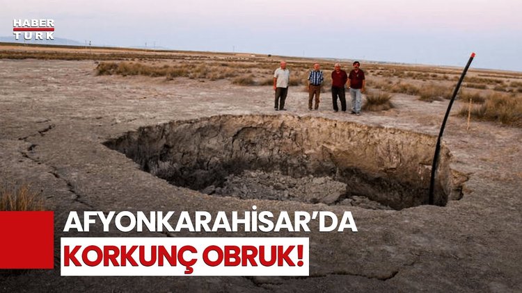 Afyonkarahisar&#039;da 10 Metrelik Obruk Oluştu