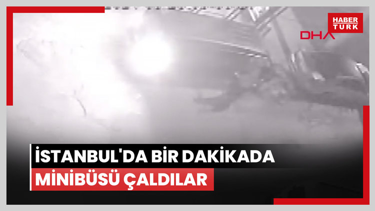 Avcılar'da bir dakikada minibüs çalan hırsızlar kamerada