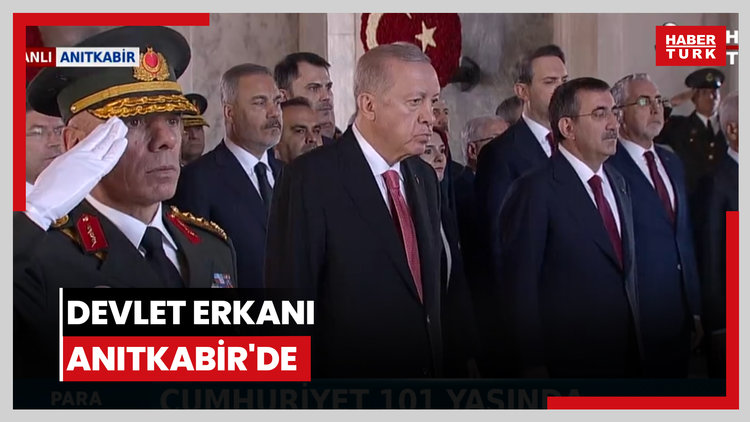 Devlet erkanı Anıtkabir'de