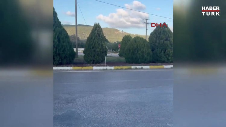 Seyir halindeki TIR'dan 12 ton ağırlığındaki mermer blok, yola düştü