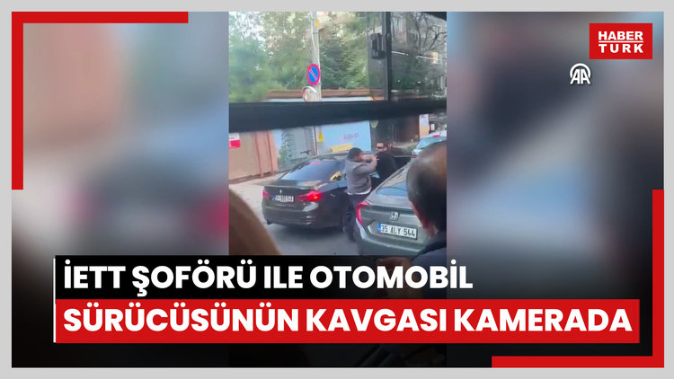 Kadıköyde İETT şoförü ile otomobil sürücüsünün kavgası kamerada