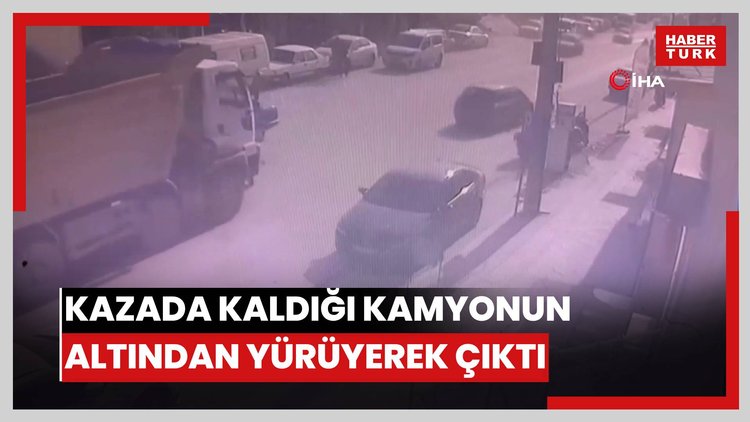 Hafriyat kamyonunun altında kalan motosikleti aracın altında yürüyerek çıktı: O anlar kamerada