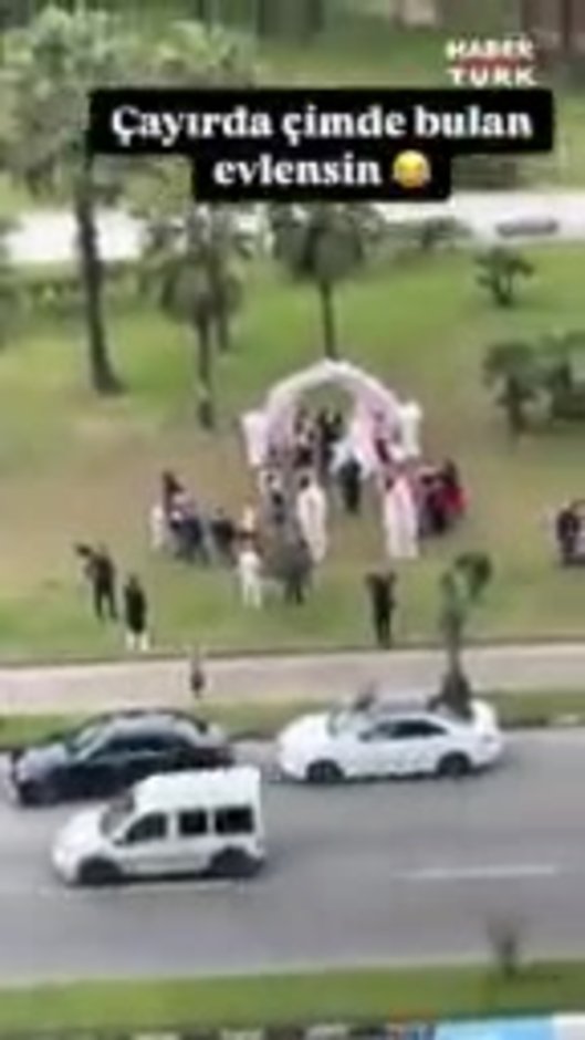 Hakkında gözaltı kararı verilen eski futbolcu Batuhan Karadeniz'den dikkat çeken paylaşım