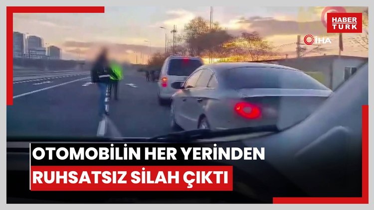 Otomobilin her yerinden ruhsatsız silah çıktı
