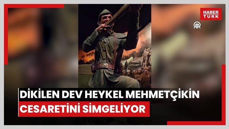 Çanakkale Destanı Tanıtım Merkezine dikilen dev heykel Mehmetçikin cesaretini simgeliyor