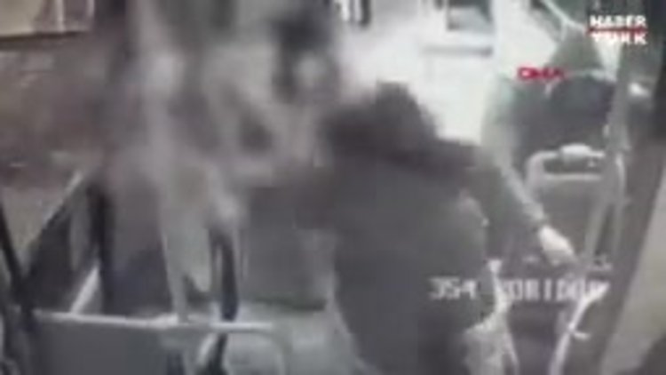 Kayseri'de özel halk otobüsündeki hırsızlık anı kamerada