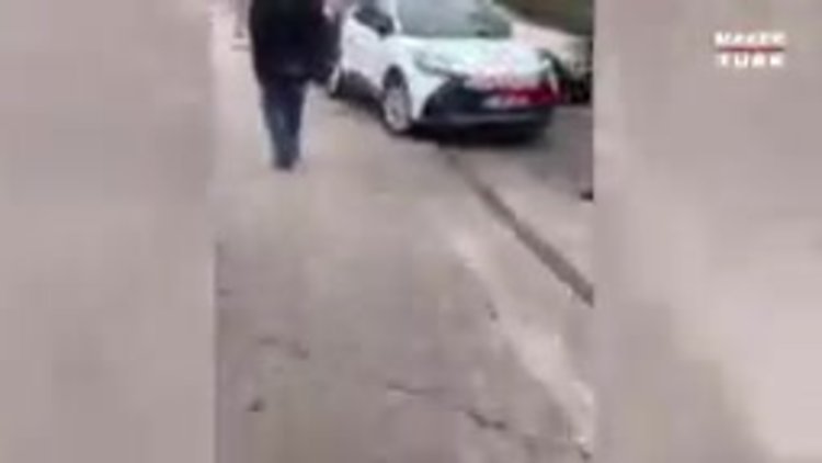Yokuştan kayan kamyonet 11 aracı biçti!