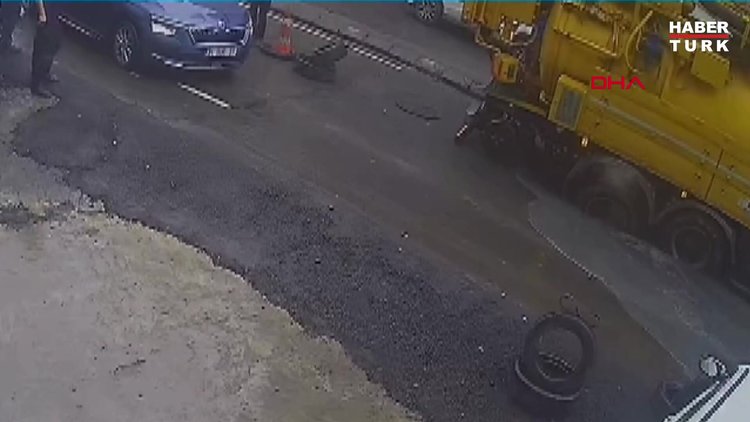 Güngören'de 1 ay önce çöken yol, tekrar çöktü