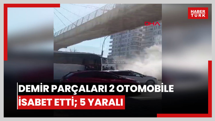 Lastiği patlayan aracın çarptığı refüjdeki korkuluklardan kopan demir parçaları 2 otomobile isabet etti; 5 yaralı
