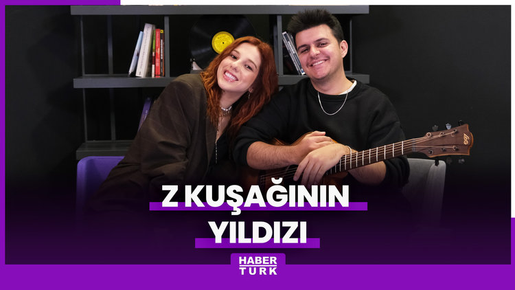 Z Frekansı'nda bu haftanın konuğu, yeni nesil Türkçe müziğin yıldızlarından müzisyen Selin Geçit!