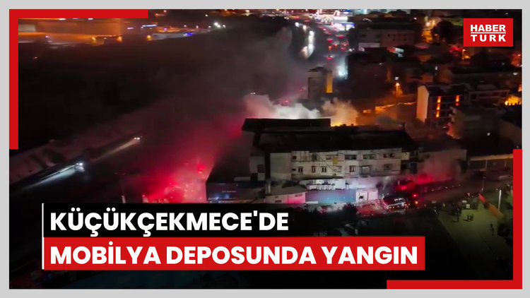 Küçükçekmece'de mobilya deposunda yangın çıktı