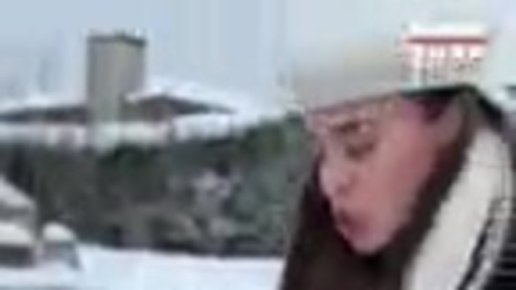 Bensu Soral'ın kardan adam tarzı