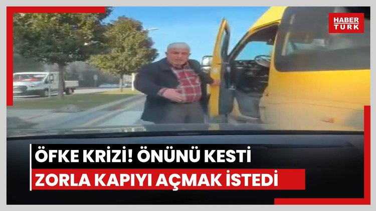 Öfke krizi! Araca tükürdü