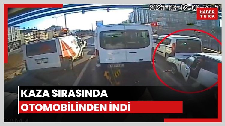 Kaza sırasında otomobilinden indi