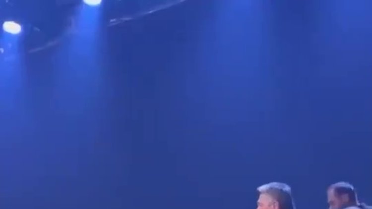 Volkan Konak, sahnede kalp krizi geçirdi