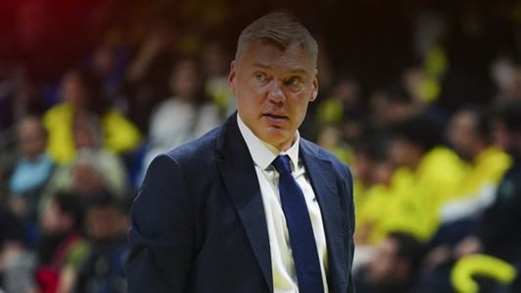 Šarūnas Jasikevičius EuroLeague'de yılın koçu seçildi - HT Spor