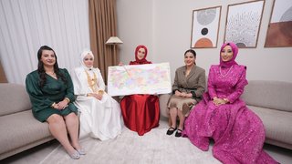 25 yaşında, 4 aylık evli Esra Karagöl’ün evine konuk olundu.