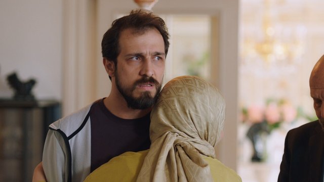 Mustafa eve geri dönüyor!