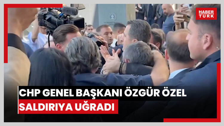 CHP Genel Başkanı Özel'e, Önder'i anma töreninin ardından yumruklu saldırı