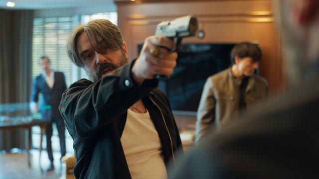 Kuduz, Dıngı'yı vuruyor!