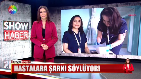 Hastalara şarkı söylüyor! 