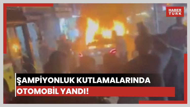 Şampiyonluk kutlamalarında içerisinde havai fişek patlayan otomobil yandı