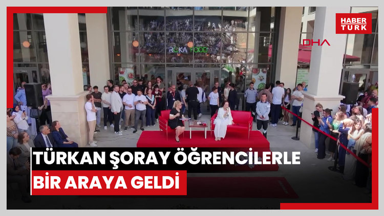 Türkan Şoray öğrencilerle bir araya geldi