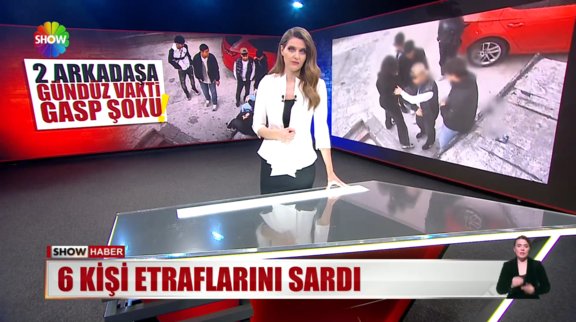 6 kişi etrafını sardı! 