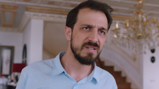 Işıl, Koray'a rüşvet veriyor!