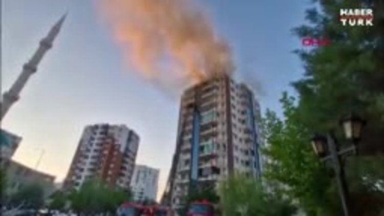Diyarbakır'da 13 katlı binada yangın!