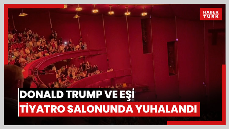Donald Trump ve eşi tiyatro salonunda yuhalandı