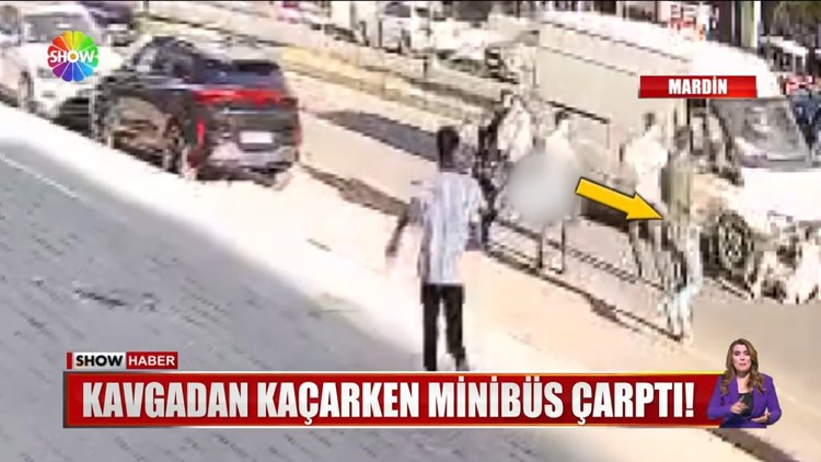 Bıçaktan kaçtı, minibüs ezdi!
