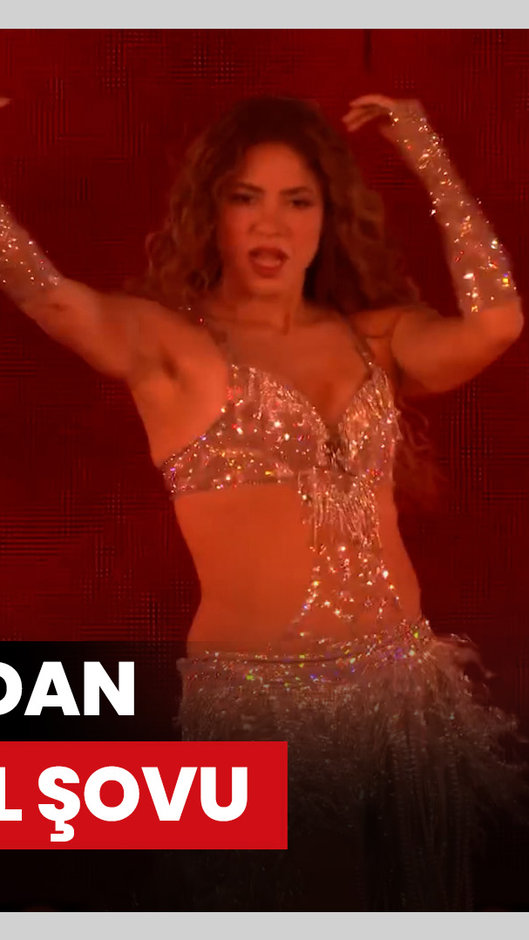 Shakira'dan oryantal şovu