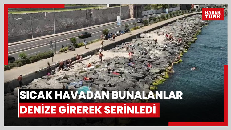 Sıcak havadan bunalanlar denize girerek serinledi