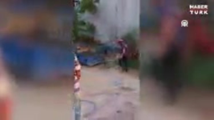 Çanakkale'deki orman yangınında tahliye çalışmasına katılan ekip alevlerin arasından kurtarıldı