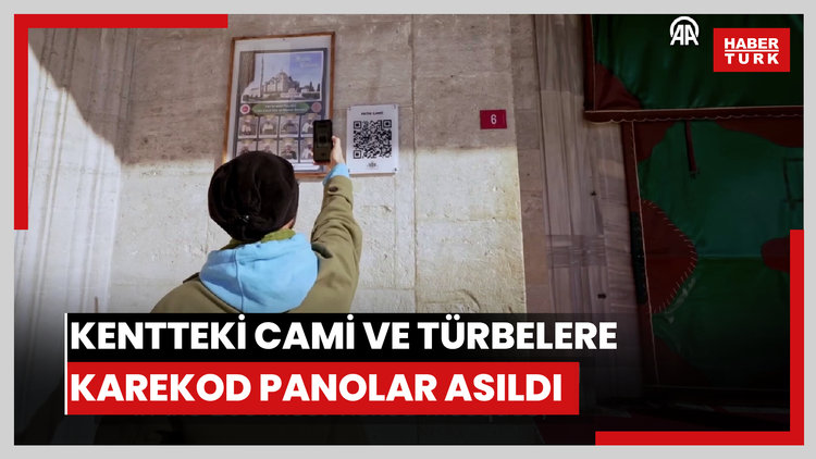 "Dijital İstanbul" projesi kapsamında kentteki tarihi cami ve türbelere karekod panolar asıldı