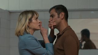 Yahya, Derya'nın peşinden gitti.