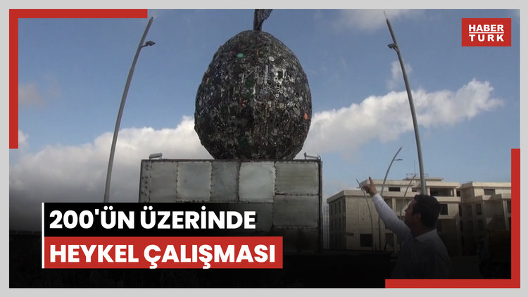 Altınözü'ne, atıklardan 8 metre yüksekliğinde, 5 ton ağırlığında 'zeytin tanesi' heykeli yaptı
